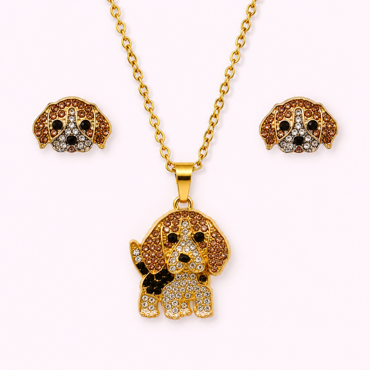 Conjunto Beagle Bicolor – Dije + Aretes con Cristales