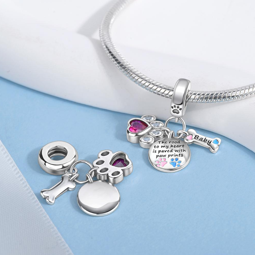 Charm "El camino a mi corazón está pavimentado con huellitas"