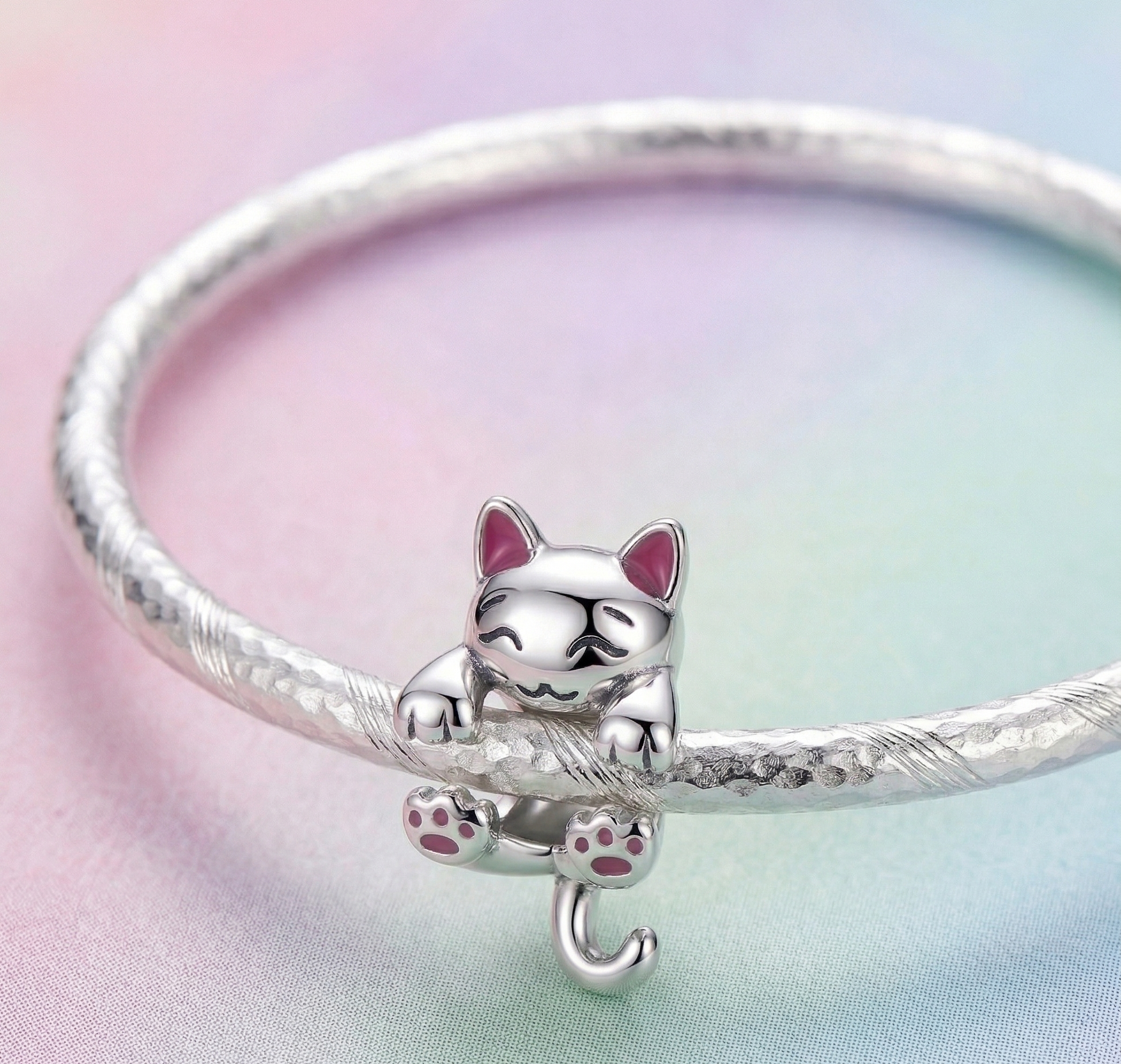 Charm Gato colgado