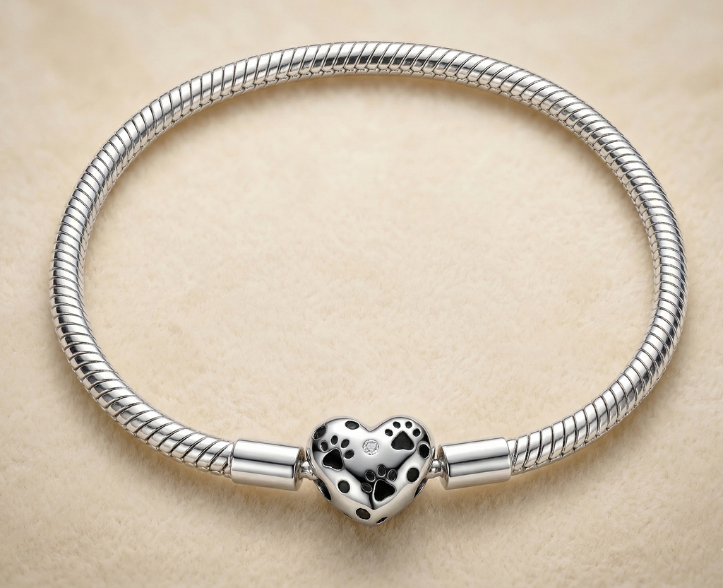 Pulsera corazon huellita